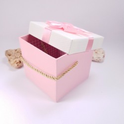 Cutie din carton, cu capac, culoare roz, 12 cm